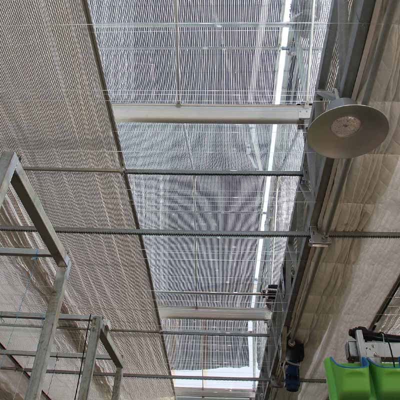 Belső árnyékoló rendszer és belső hőszigetelő rendszer