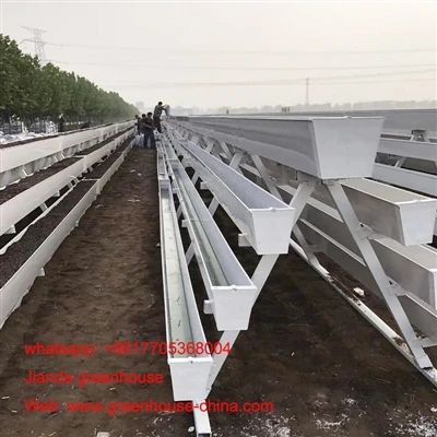 Ereszcsatorna ültetése üvegházban termesztésre